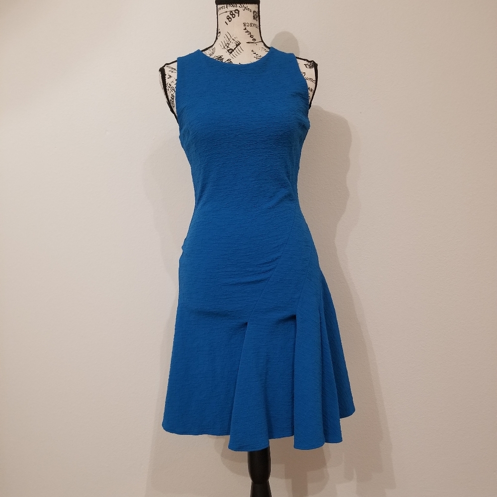 Madison Kinney Blue Pleated Sleeveless Dress